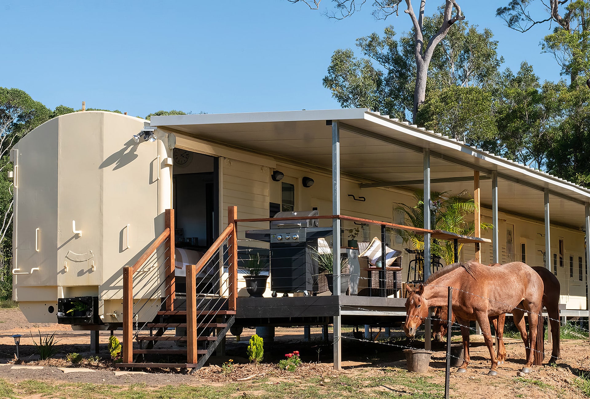 Restored Ghan Train Carriage Accommodation - Hitching Rail Retreat