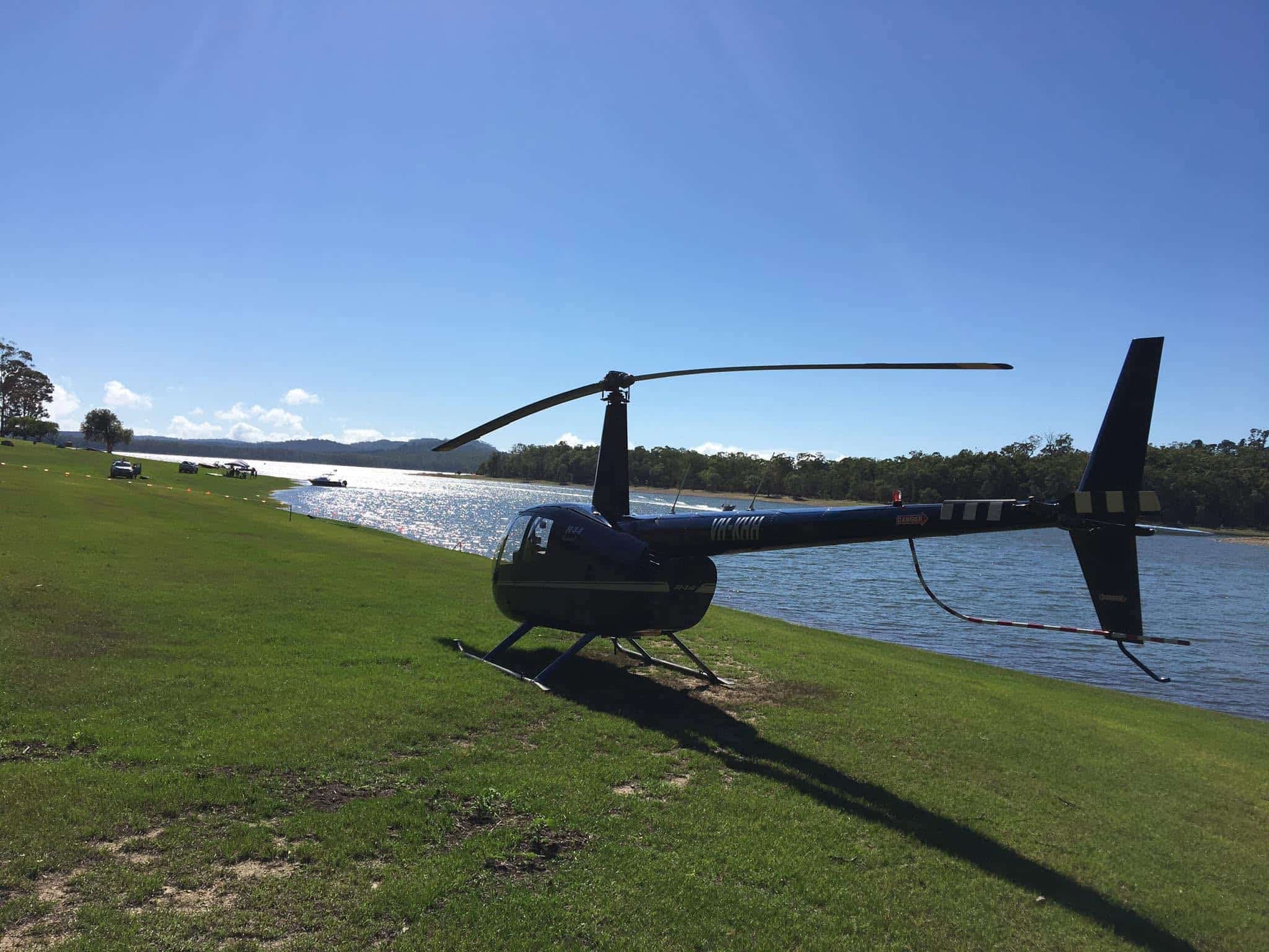 Helicopter landed at lake tinaroo